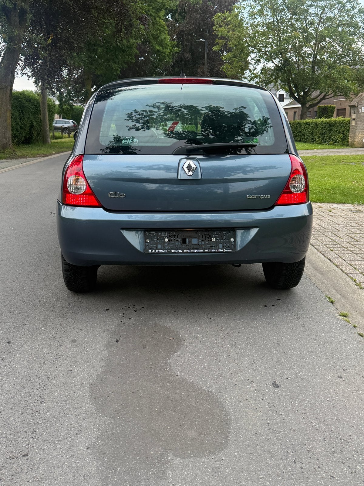 Renault Clio 2010, 1.2 , 194000km , nieuwe distributie, Auto's, Renault, Bedrijf, Clio, Benzine, Onderhoudsboekje, Ophalen