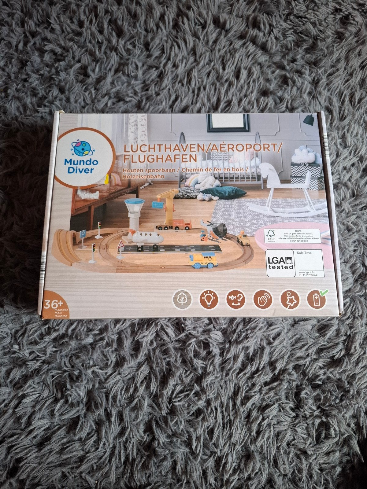 Houten spoorbaan Luchthaven, Ophalen, Nieuw