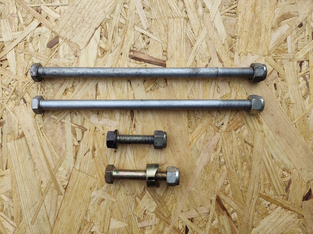 Verschillende assen, bouten en moeren voor Peugeot scooters, Ophalen of Verzenden, Zo goed als nieuw, Frame, Peugeot