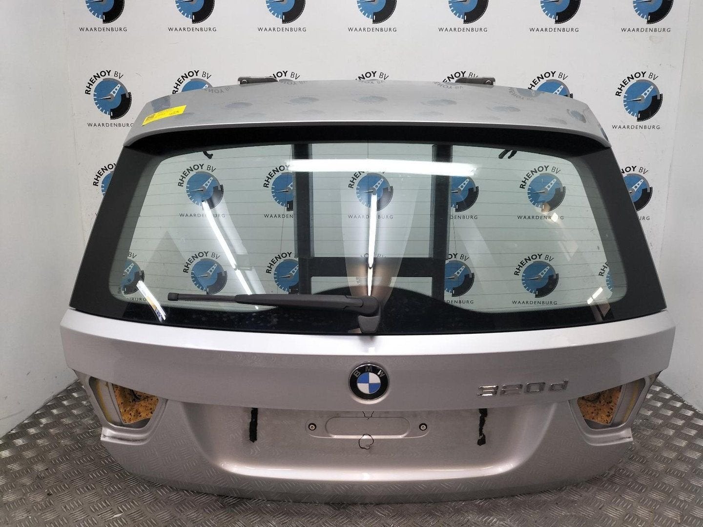 BMW 3 SERIES E91LCI 320D X-DRIVE EXECUTIVE ACHTERKLEP 2009, Enlèvement ou Envoi, Utilisé, Stiba membre