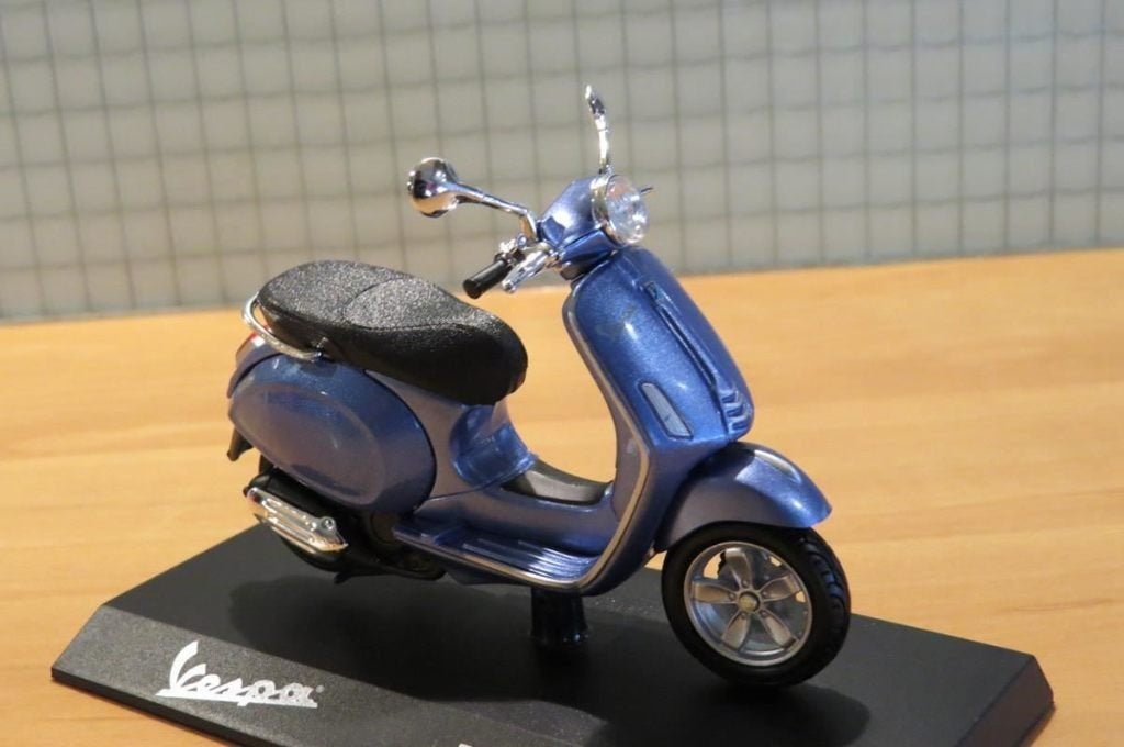 Vespa Primavera 150 1:18, Ophalen of Verzenden, Nieuw, Overige typen, Overige merken