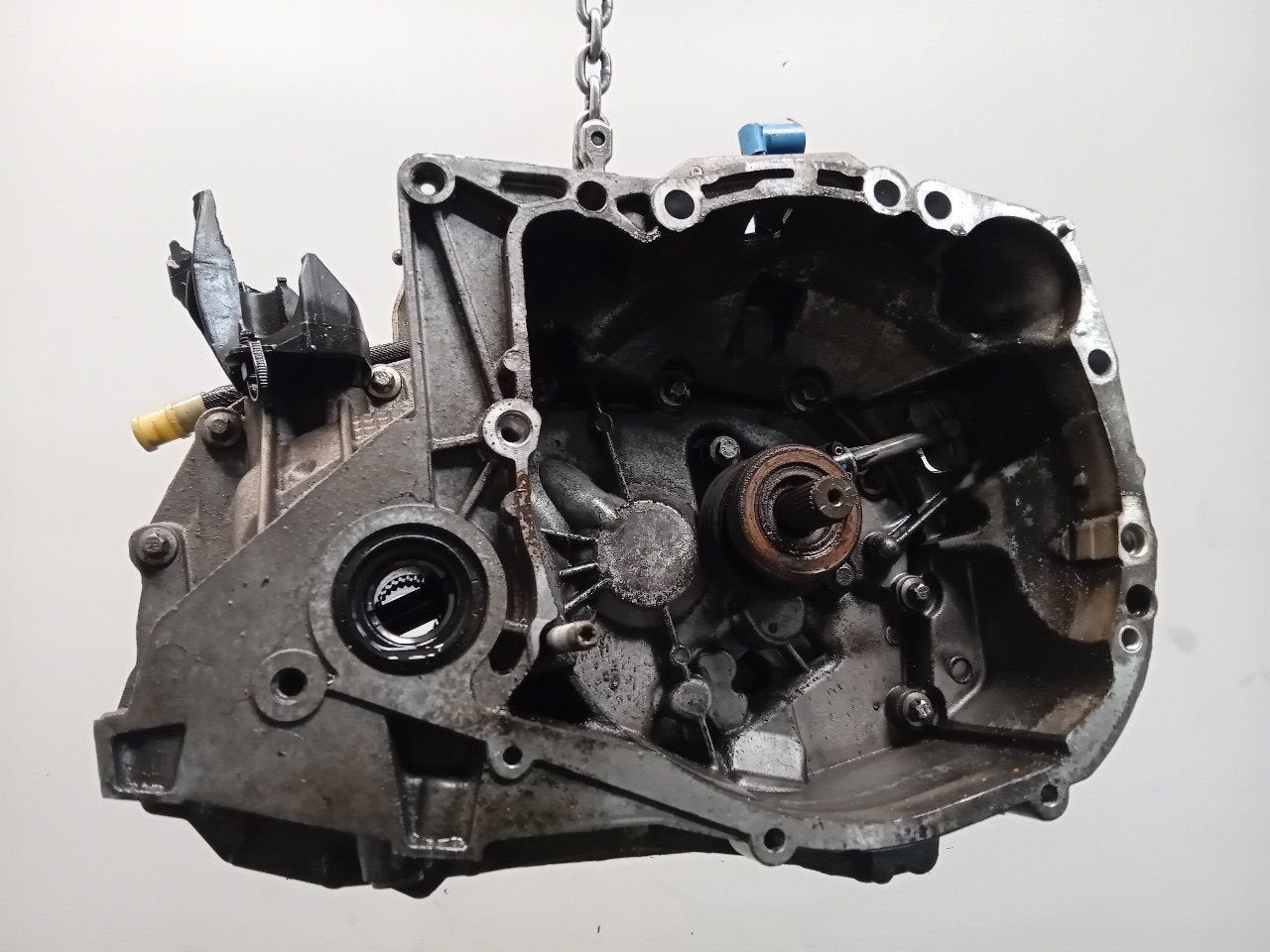 Versnellingsbak schakel Renault Clio, Onderdelen@venauto.nl, Van der Ven Autorecycling B.V., Ettenseweg 76, 4706 PB Roosendaal, The Netherlands