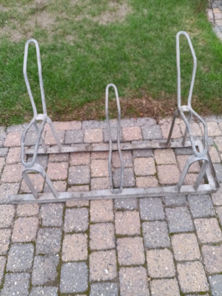 gegalvaniseerd fietsenrek, Ophalen, Gebruikt