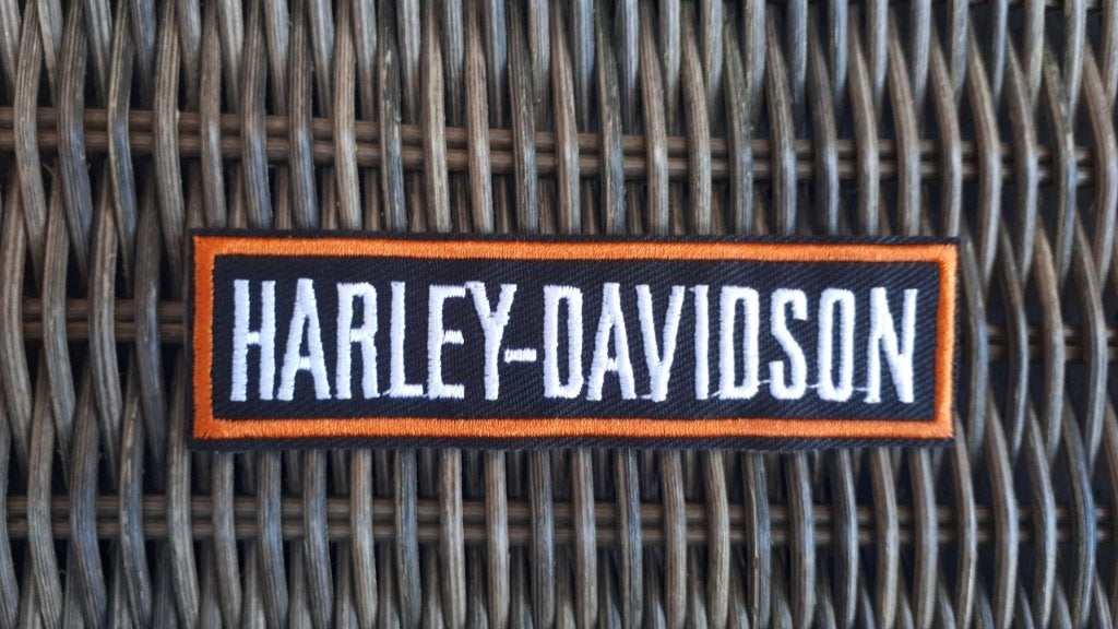 Emblème Harley Davidson pour écusson à repasser, 105 x 30 mm, Enlèvement ou Envoi, Neuf