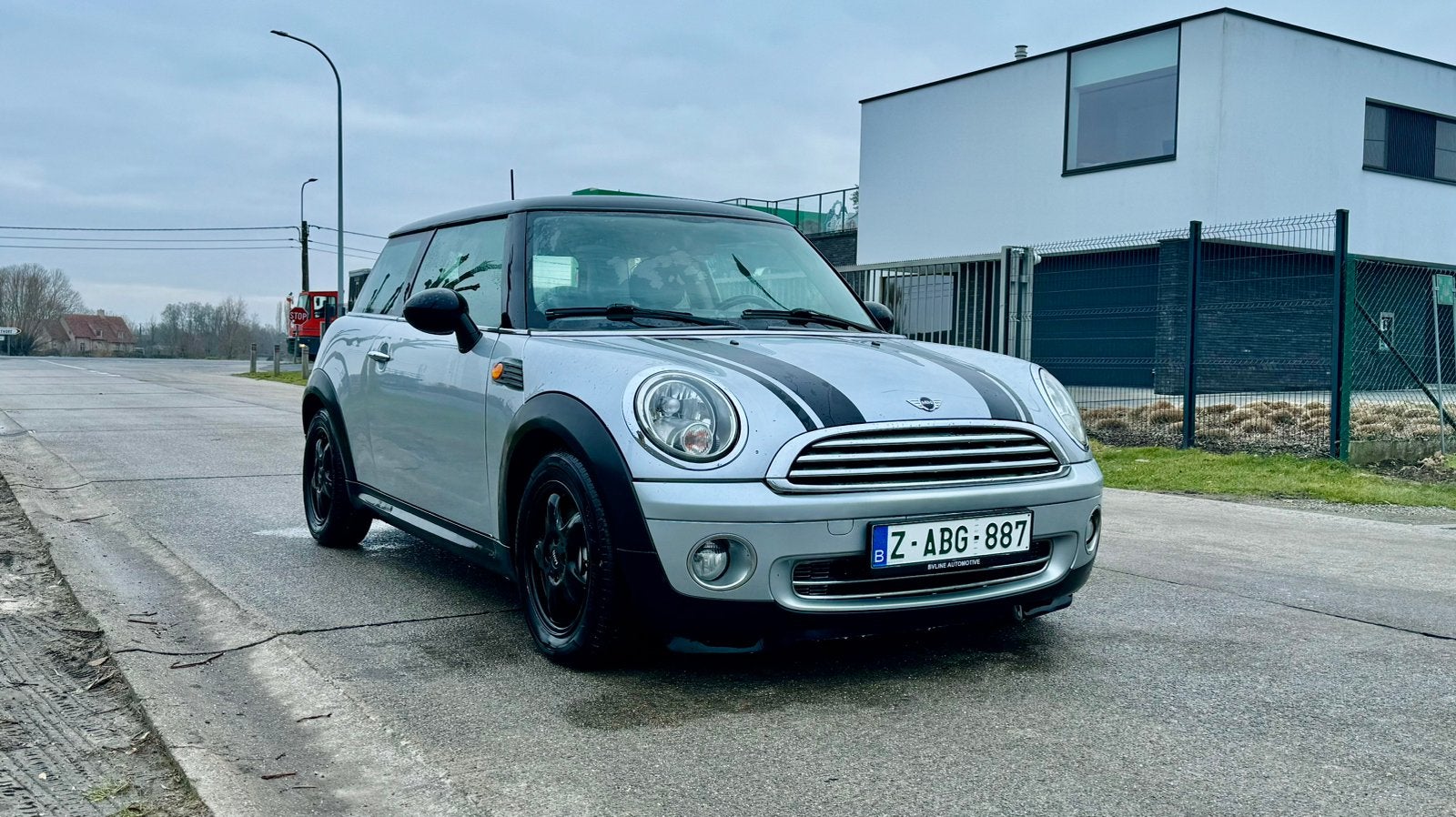 Mini Cooper 1.6 benzine, Voorwielaandrijving, 4 zetels, Stof, 139 g/km