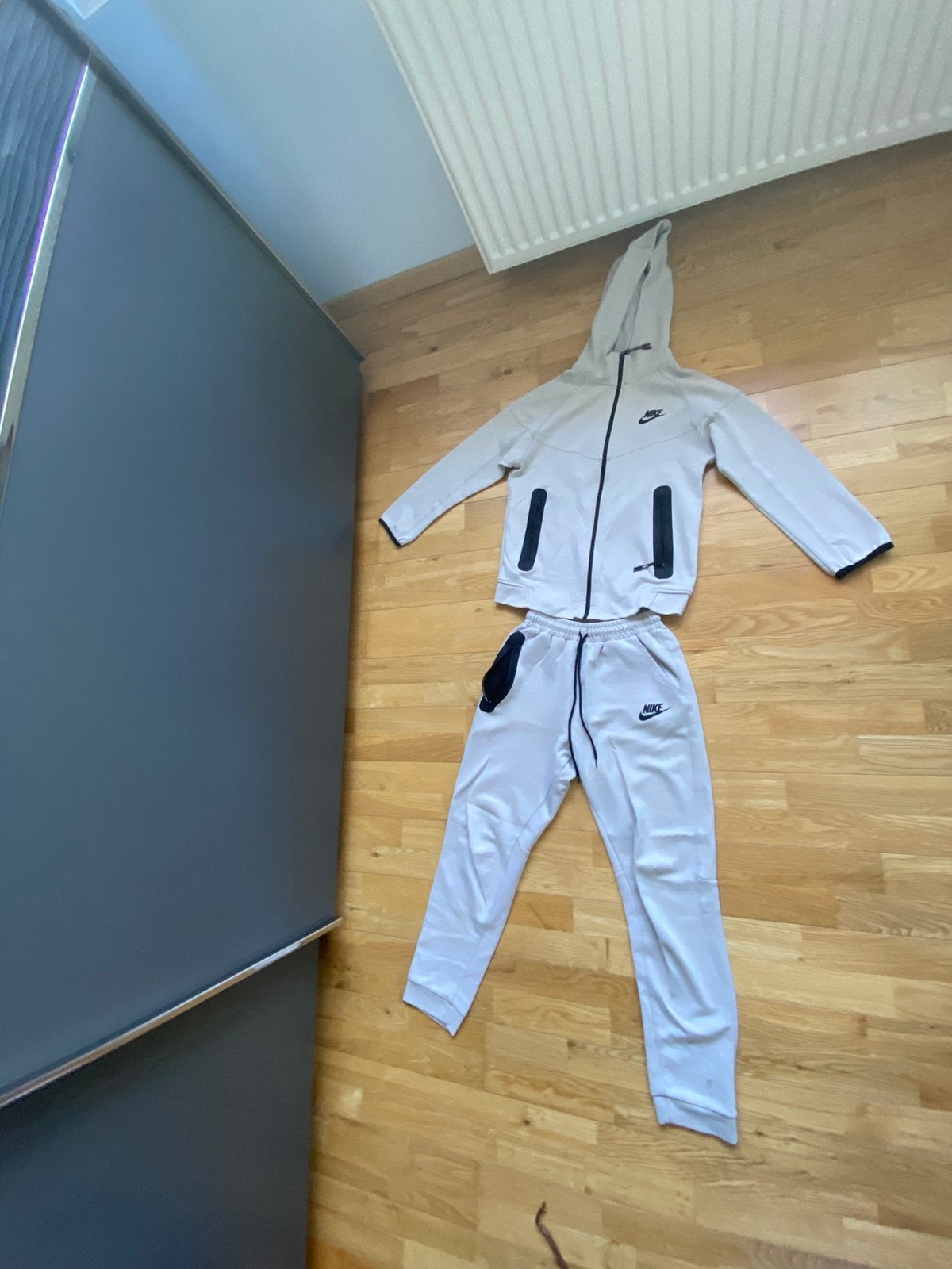 Nike Tech bruin 12+, Kleding | Dames, Homewear, Ophalen, Zo goed als nieuw