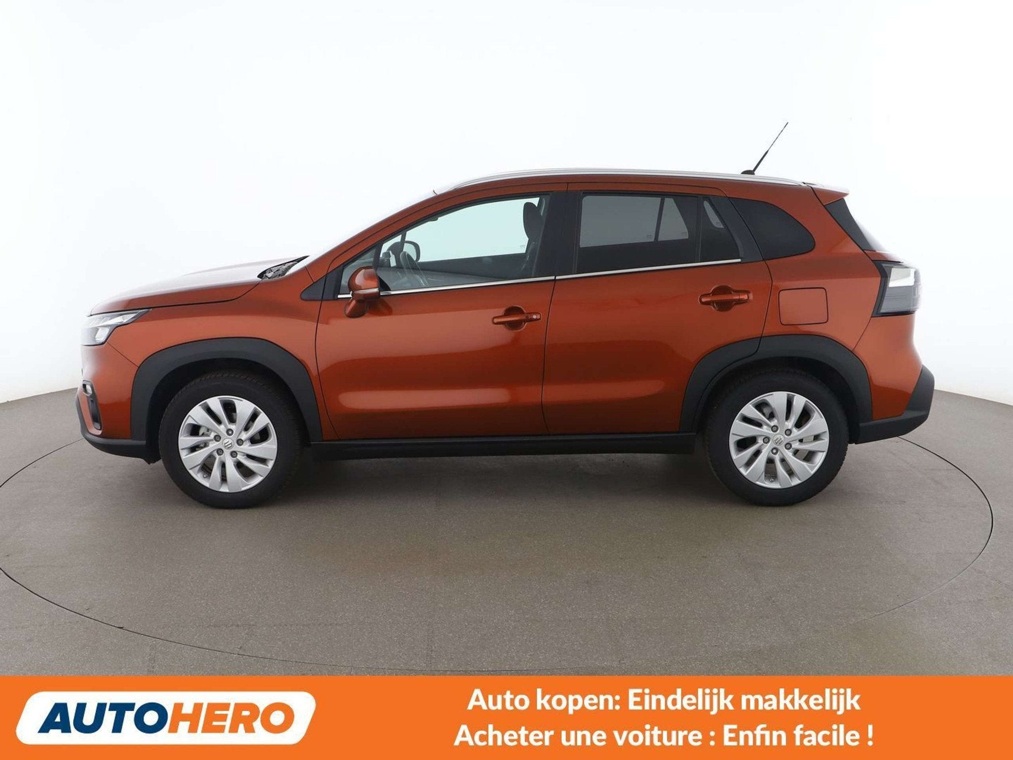 Suzuki S-Cross 1.4 BoosterJet Mild-Hybrid Top (bj 2024), Auto's, Suzuki, Stof, Bruin, 95 kW, 5 deurs