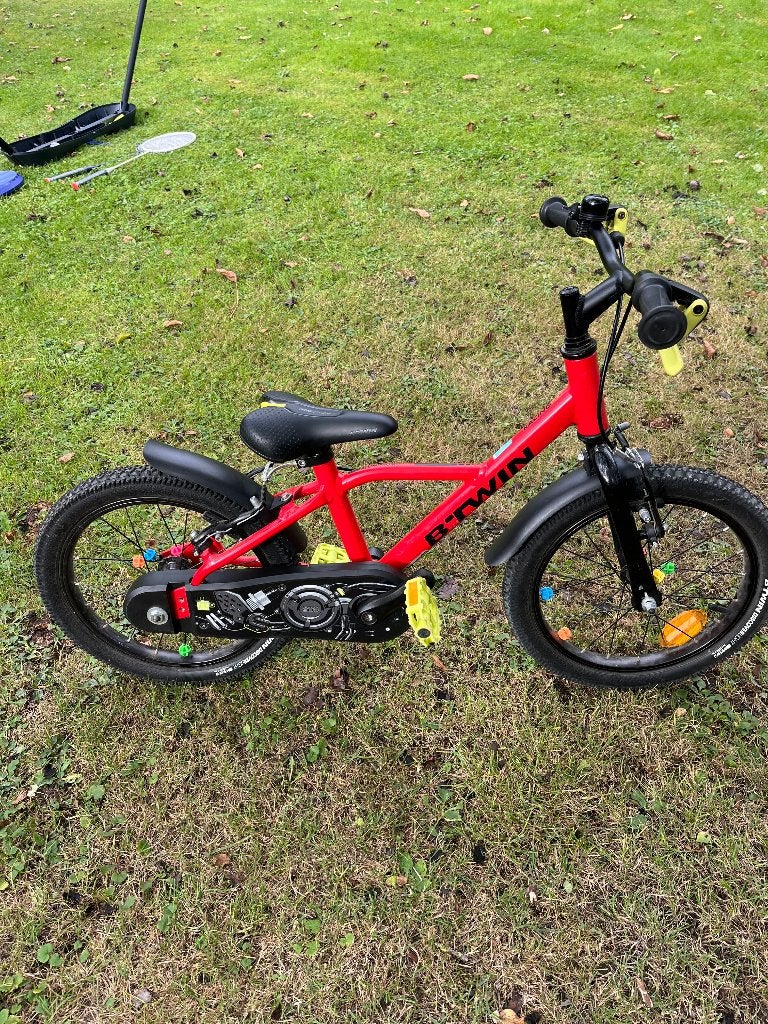 Supermooie kinderfiets 16 inch - Nieuwstaat!, Ophalen, 16 tot 20 inch, B,twin, Zo goed als nieuw