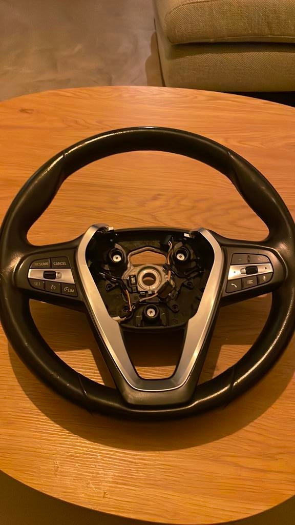Volant BMW F30 avec boutons avec, Envoi, BMW