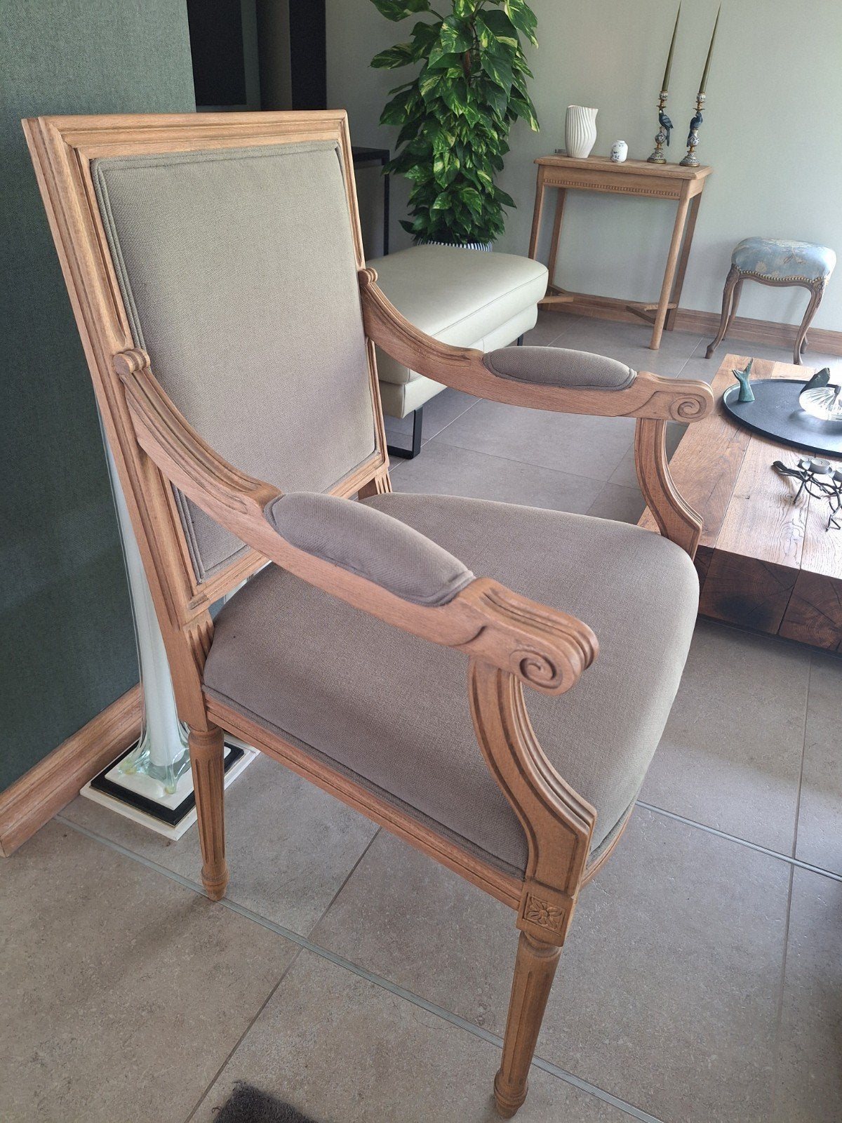 Twee nieuwe fauteuil stoelen met armleuning (prijs voor 2), Antiek en Kunst, Ophalen