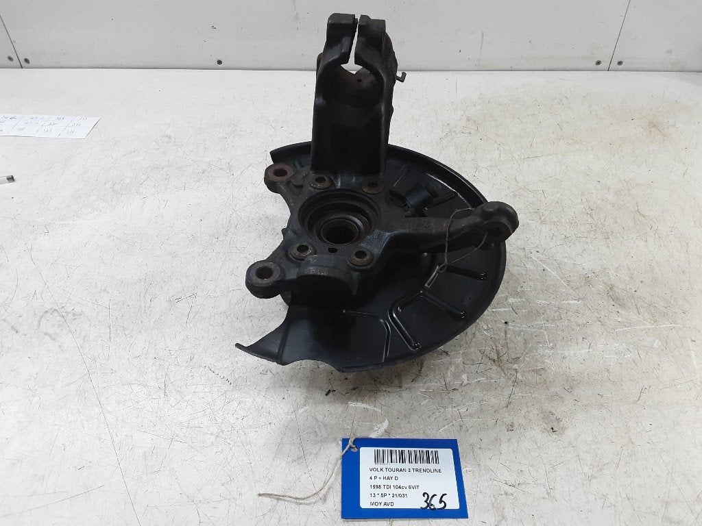 MOYEU DE ROUE AVANT DROIT Volkswagen Touran (1T1 / T2), Volkswagen, Volkswagen AG, Utilisé, Kundenbetreuung@volkswagen.de