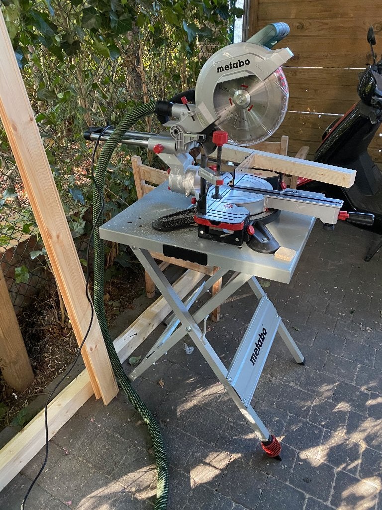 Afkortzaag Metabo KGS254M + Tafel, Doe-het-zelf en Bouw, Gereedschap | Zaagmachines, Ophalen, Gebruikt, Afkortzaag, Metabo