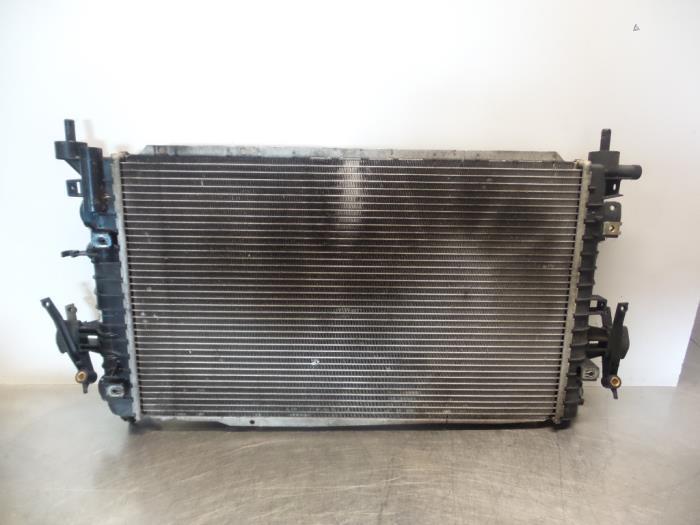 Radiateur d'un Opel Zafira B (Zafira B 05-), -, Opel, 3 mois de garantie, Utilisé