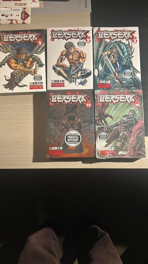 Berserk manga collectie 1-3 + 13 + 16, Boeken, Meerdere comics, Ophalen of Verzenden, Nieuw, Japan (Manga)