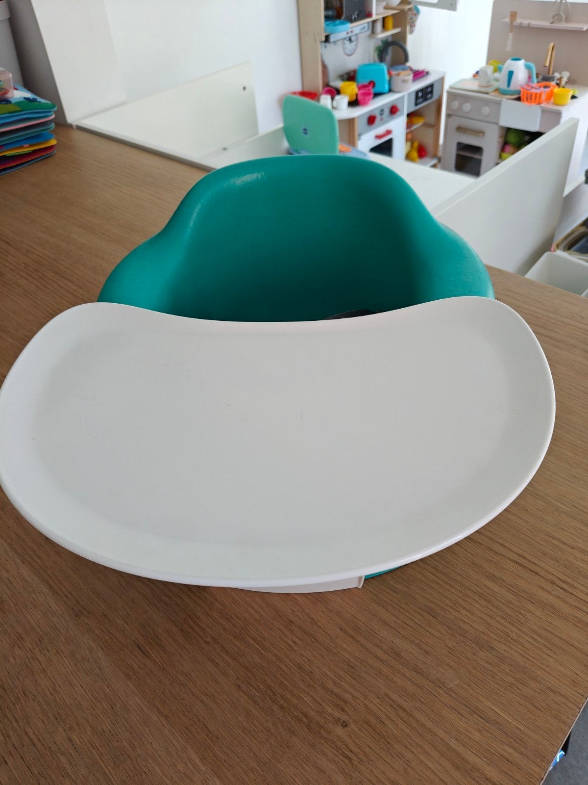 Bumbo seat met tafeltje, Enlèvement
