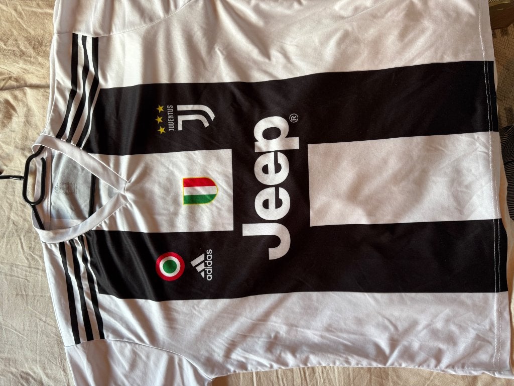 Maillot football collector de la Juventus - Ronaldo, Sports & Fitness, Taille XL, Enlèvement ou Envoi, Comme neuf, Maillot
