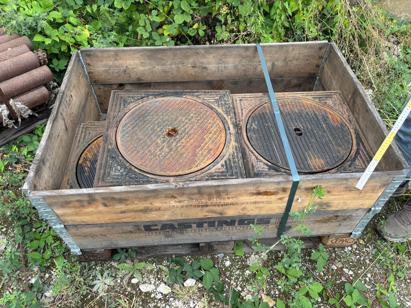 12 Nieuwe Gietijzeren Putdeksels 50x50 cm voor buis Ø400 mm, Ophalen, Nieuw