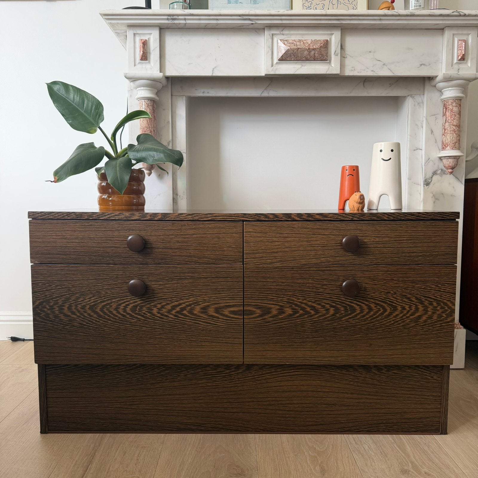 Vintage lowboard, Maison & Meubles, Armoires | Dressoirs, Comme neuf, Enlèvement