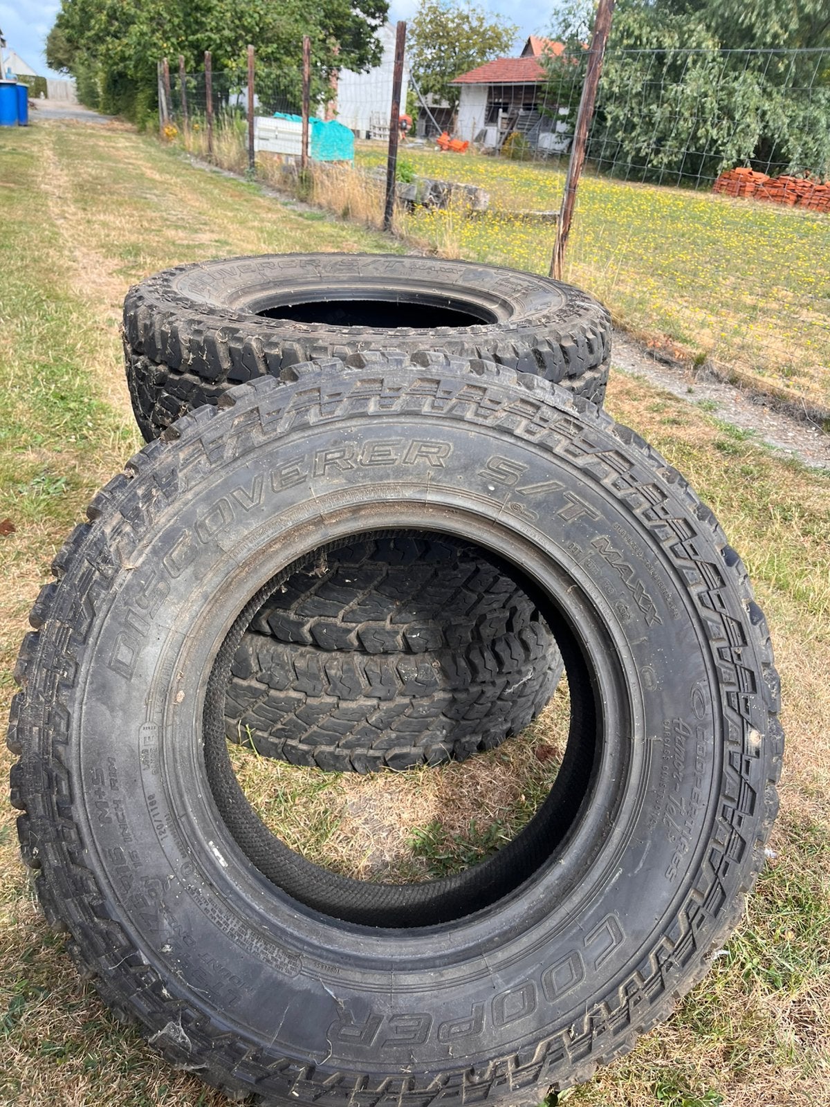 Cooper discoverer S/T maxx 245/75/r16, Auto-onderdelen, Banden en Velgen, Ophalen, 16 inch, Band(en), Terreinwagen