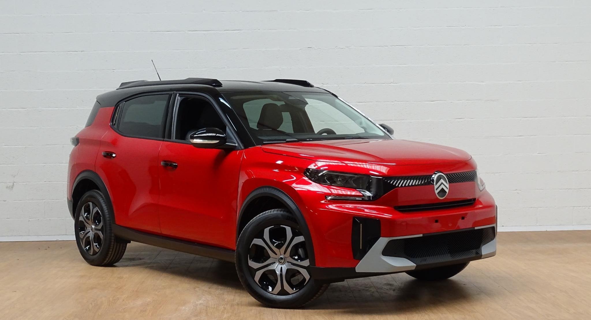 Citroën C3 Aircross 1.2 T PLUS, Autos, Citroën, Rouge, Achat, 135 g/km, Entreprise