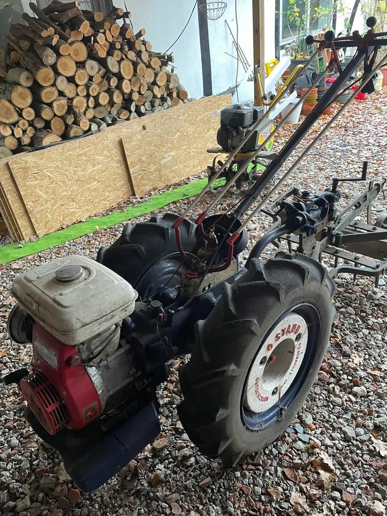 Staub Motoculteur/wentelploeg en Schoffelbalk, Tuin en Terras, Ophalen, Zo goed als nieuw