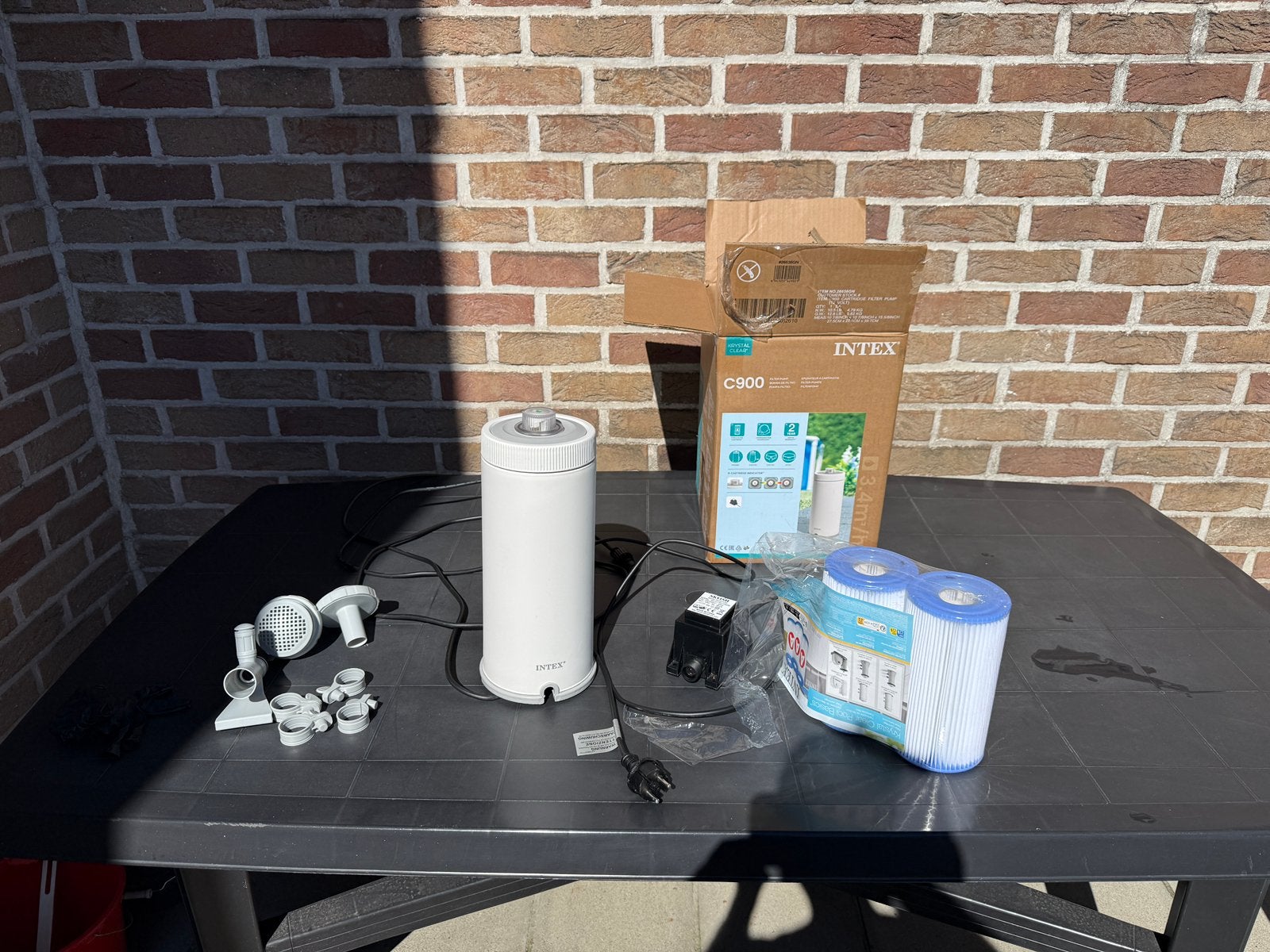 Pompe de filtration piscine Intex C900 + 2 cartouches neuves, Enlèvement ou Envoi, Comme neuf, Pompe