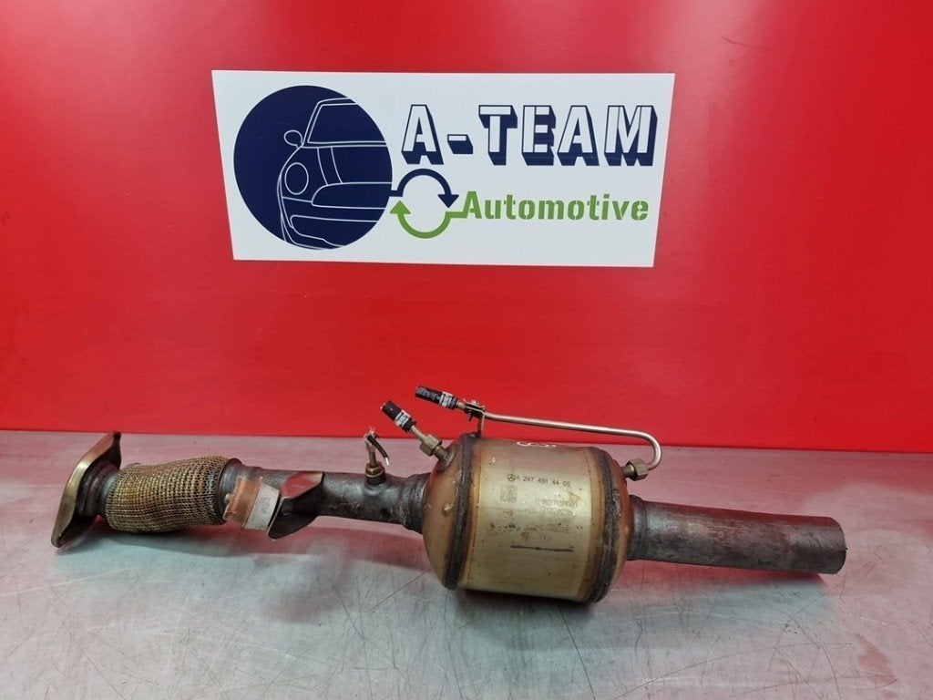 CATALYSEUR Mercedes-Benz CLA (118.3) (|A2474914400|), Utilisé, Mercedes-Benz