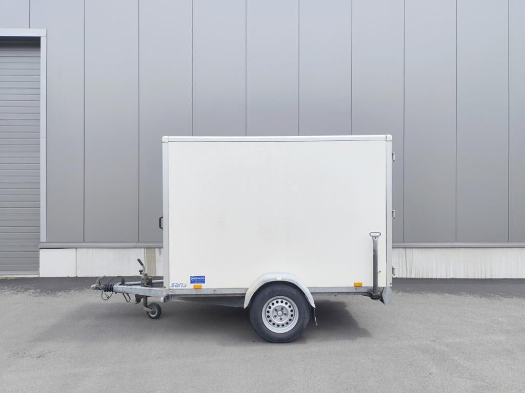 Gesloten aanhangwagen 1300kg