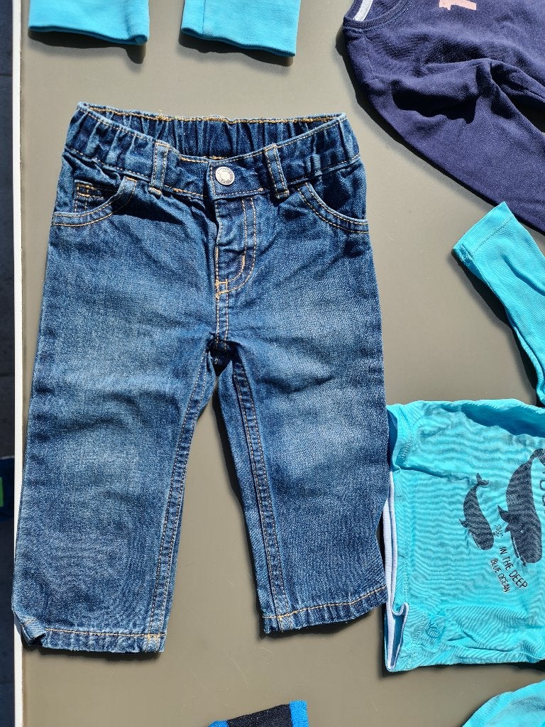 jeans broek Carter 9m 74cm, Enfants & Bébés, Enlèvement, Comme neuf