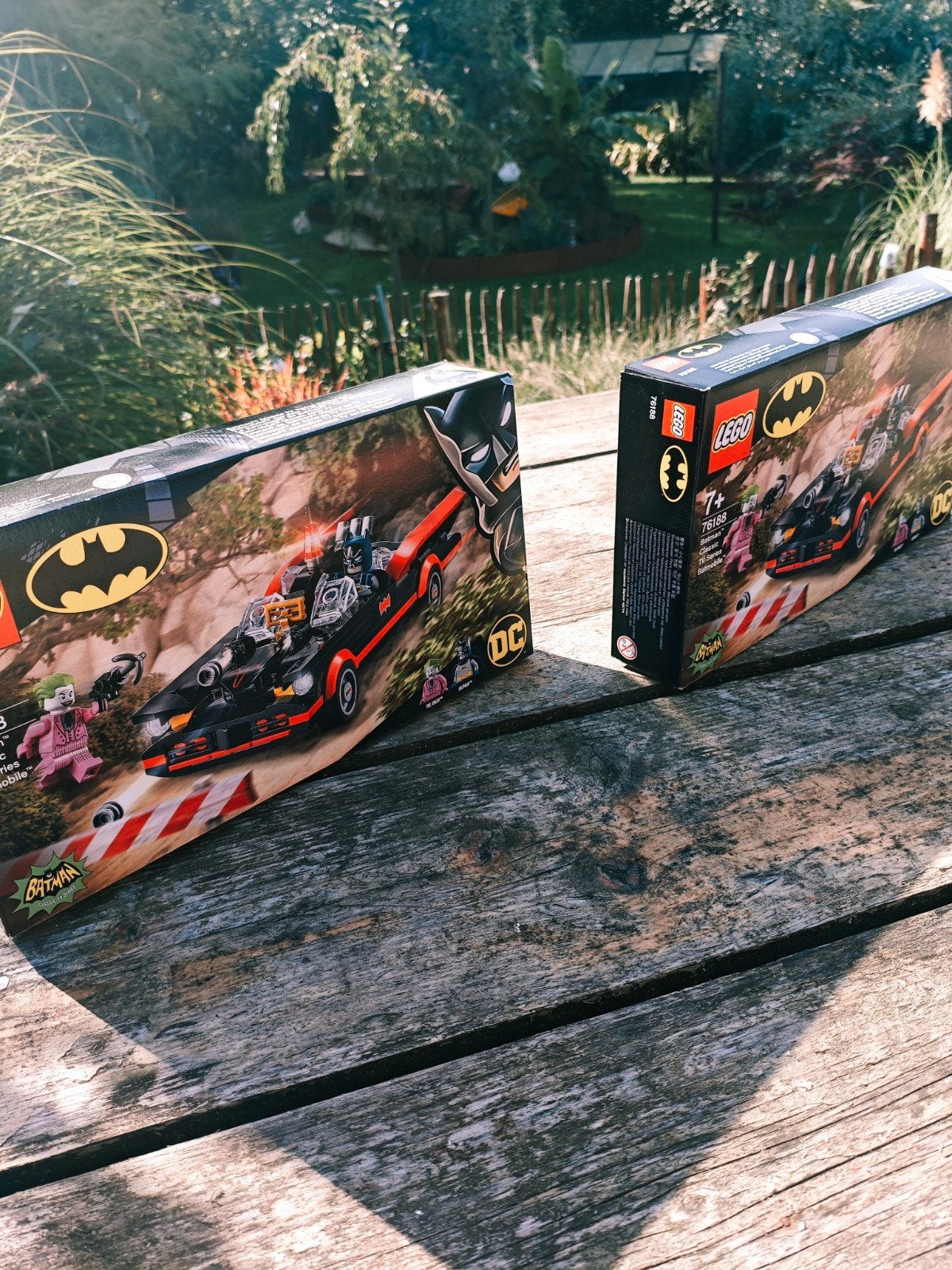 Batmobile 76188 de la série télévisée LEGO Batman Classic, Enlèvement ou Envoi, Lego, Minifigurine, Complet