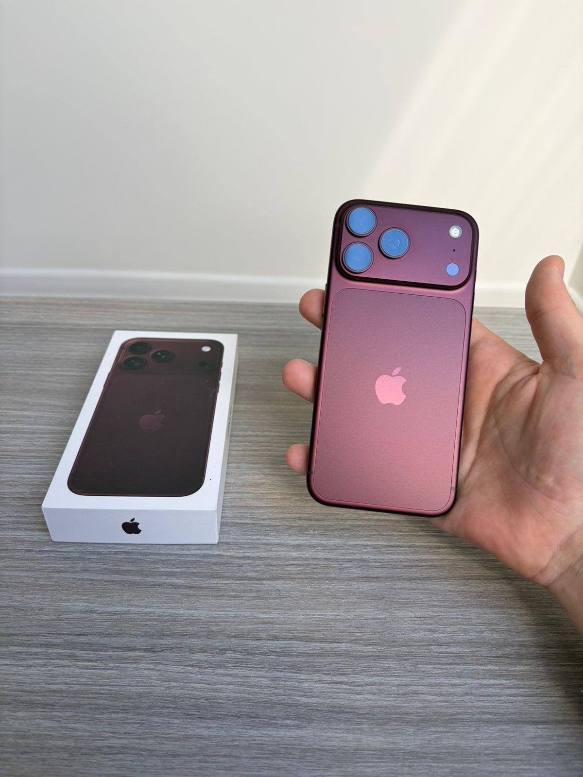 iPhone 18 pro NEUF 2 ans garantie .. vds/echange, Enlèvement ou Envoi, Comme neuf, Apple, Argent