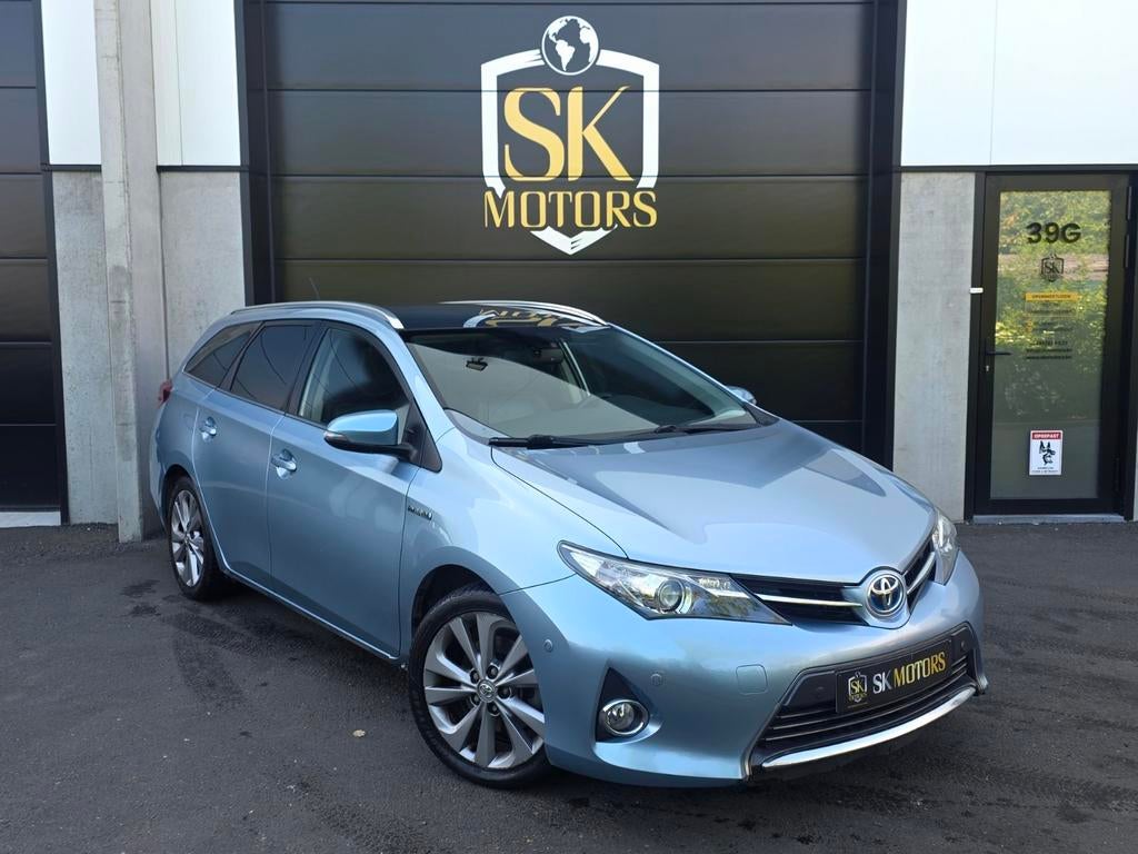 Auris Hybrid Pano Cuir Camera Sieg. Chauf Full Option Garant, Autos, Toyota, Cuir, Argent ou Gris, Achat, Euro 6