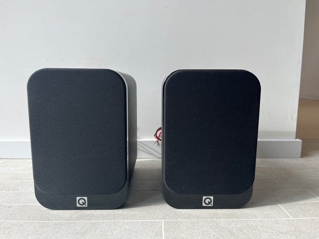 Q acoustics 3020 luidsprekers zwart, 60 à 120 watts, Comme neuf, Enlèvement, Enceinte d'étagère