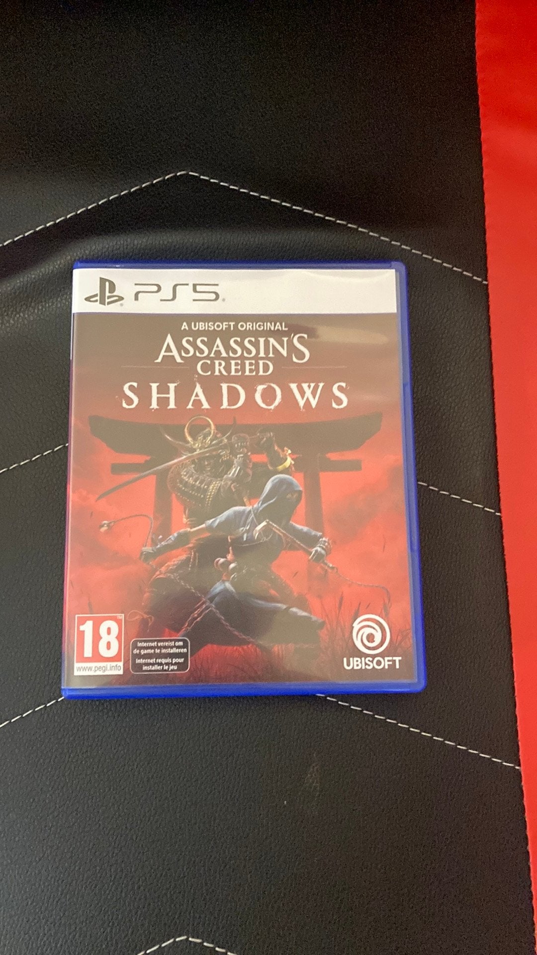 Shadows, Games en Spelcomputers, Ophalen, Zo goed als nieuw