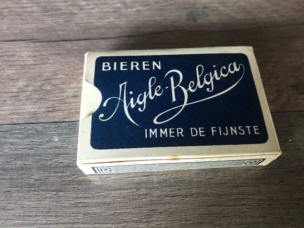 Boek speelkaarten brouwerij aigle belgica brugge, Ophalen of Verzenden, Nieuw, Speelkaart(en)