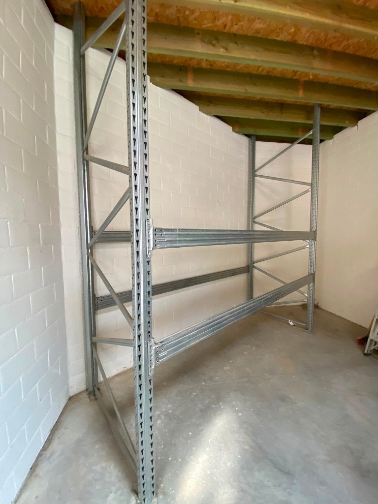palletstelling verzinkt, Ophalen