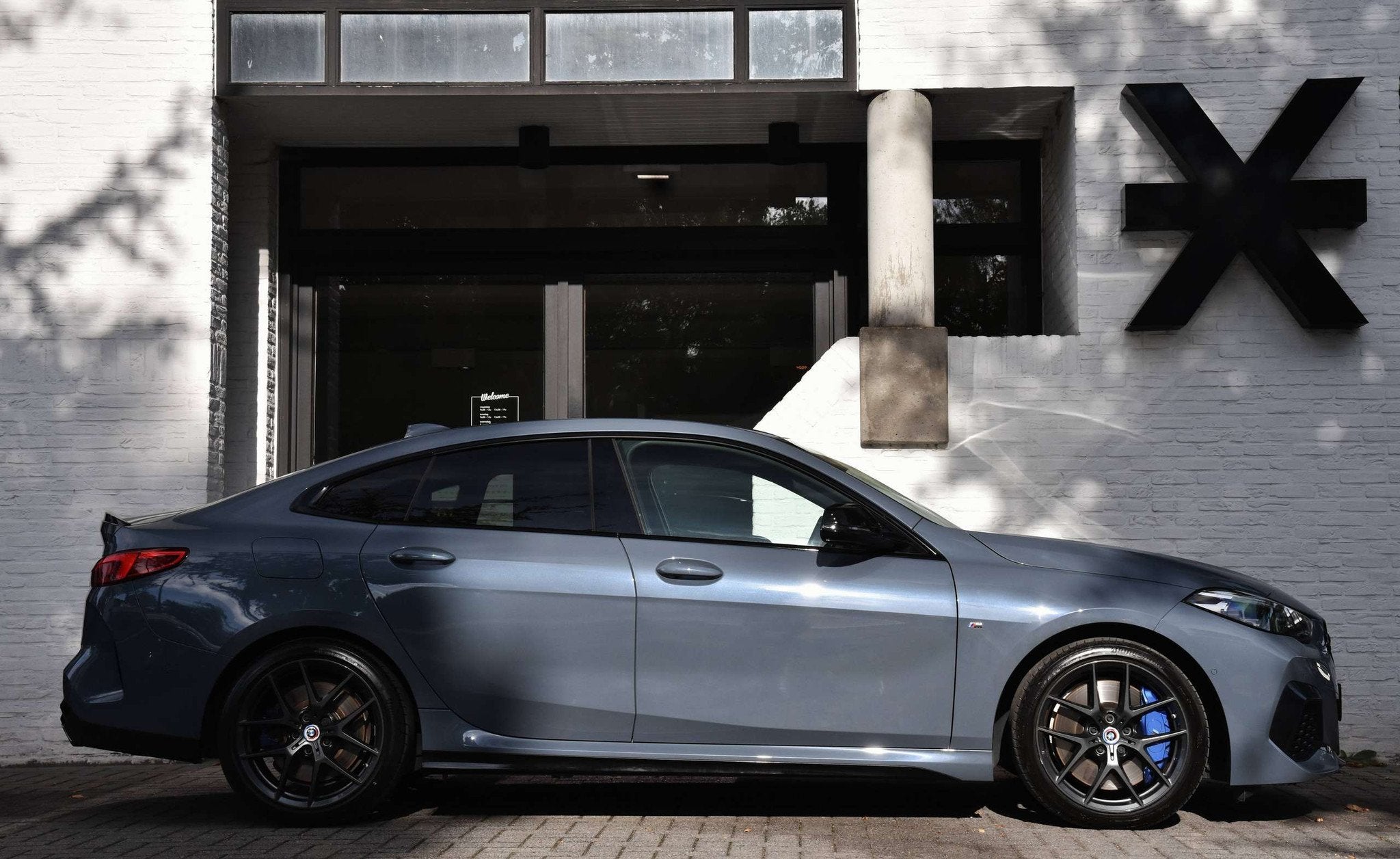 BMW 235 i XDRIVE AS GRANCOUPE M PERFORMANCE * M SEATS / H&K, Auto's, Gebruikt, Zwart, Bedrijf, Vierwielaandrijving