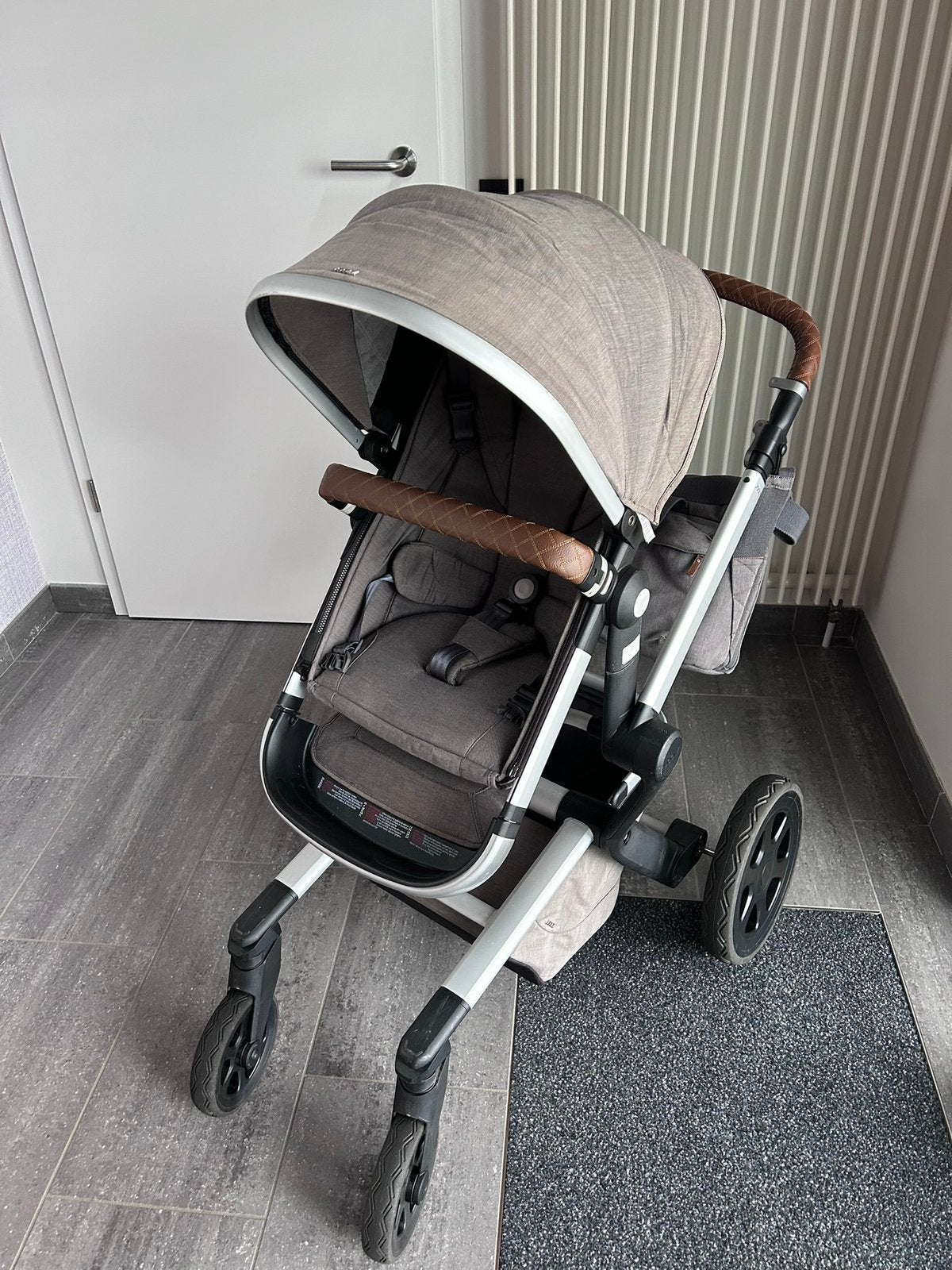Buggy Joolz Grey, Kinderen en Baby's, Ophalen, Gebruikt, Overige merken, Verstelbare rugleuning