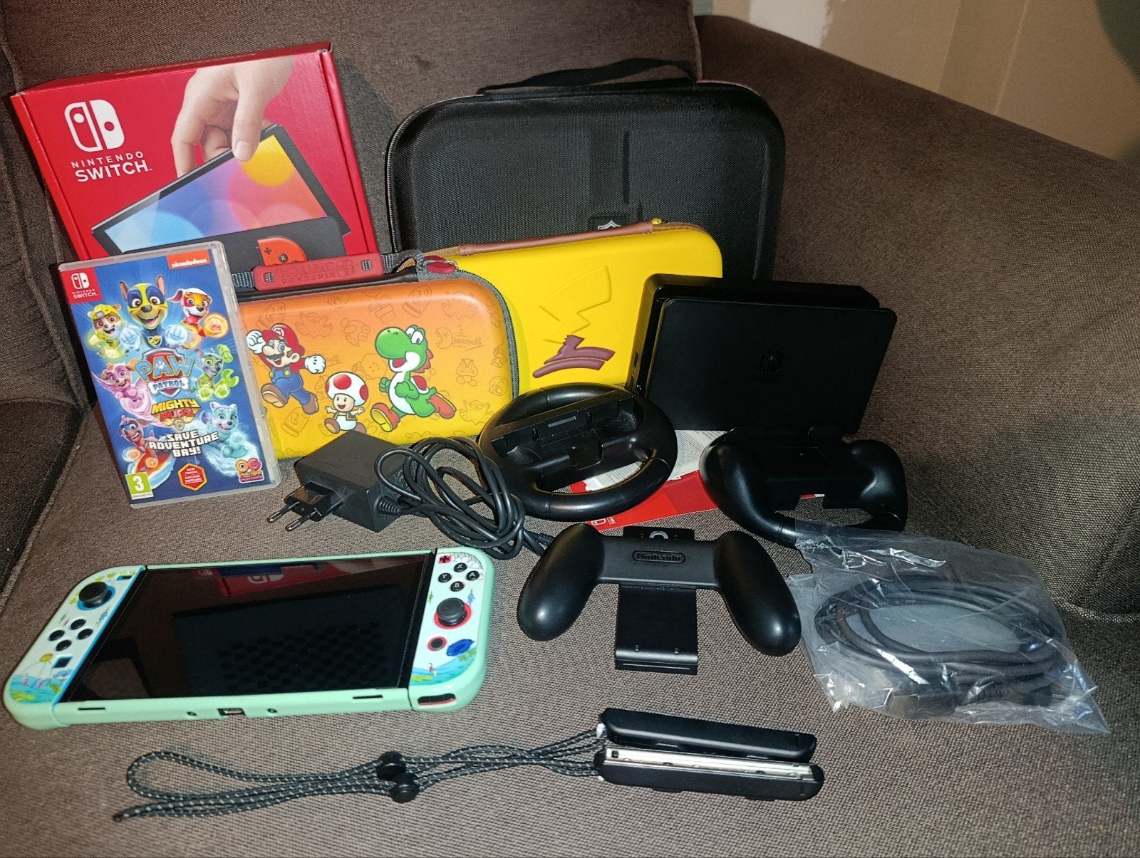 Overcompleet nintendo Switch OLED pakket, als nieuw, Switch OLED, Met games, Met 2 controllers, Ophalen of Verzenden