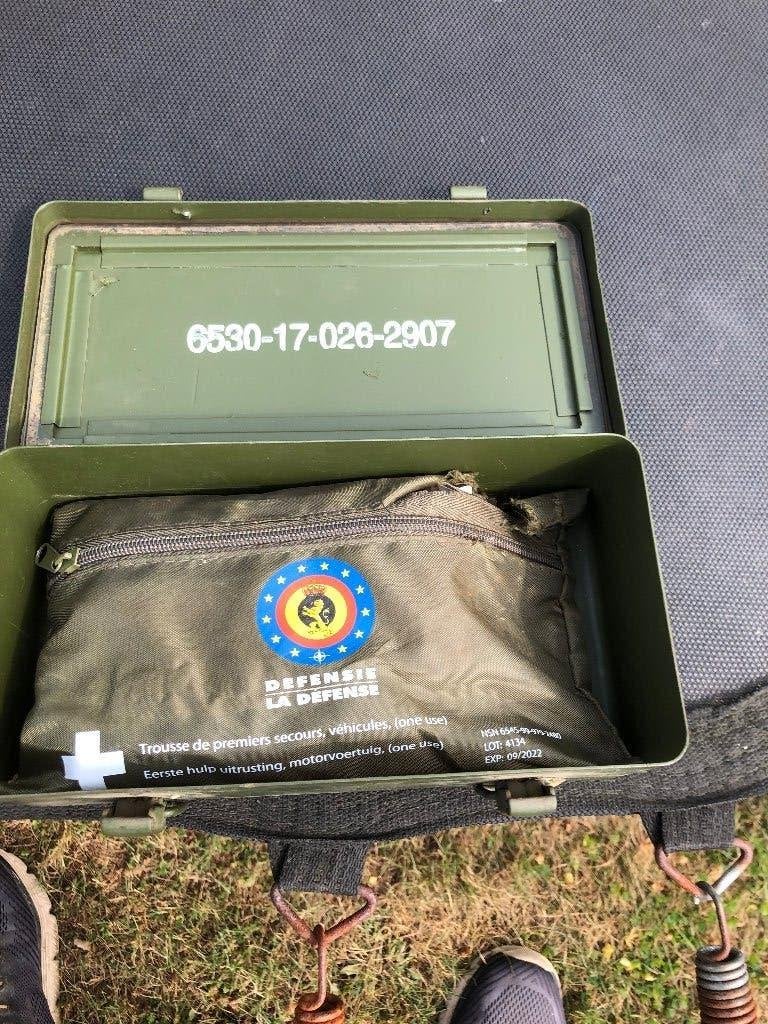 Militair leger verbandkistje autovoertuig, Enlèvement ou Envoi