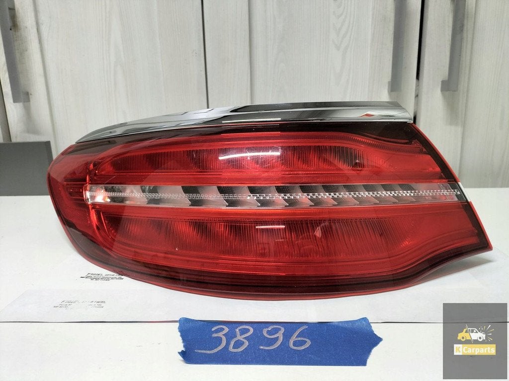 FEU ARRI RE MERCEDES GLC COUP C253 AVANT RESTYLAGE L3896, Mercedes-Benz AG, Mercedes-Benz, Utilisé, Mercedesstrasse 120
70372  Stuttgart, DE