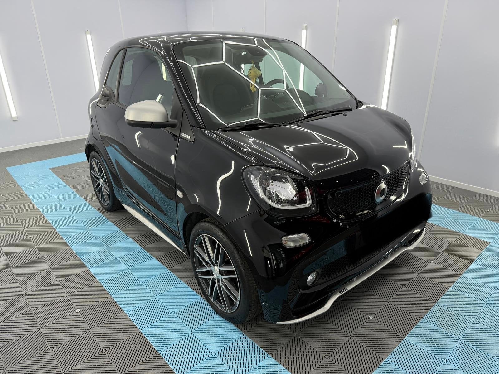 Smart FORTWO BRABUS-set van 6000 km!, Auto's, Automaat, Zwart, Leder, Particulier