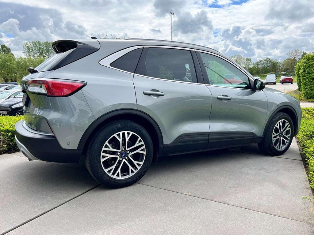 Ford Kuga Titanium 2.5i PHEV met 225 PK! (bj 2020), Automaat, Stof, Gebruikt, Navigatiesysteem