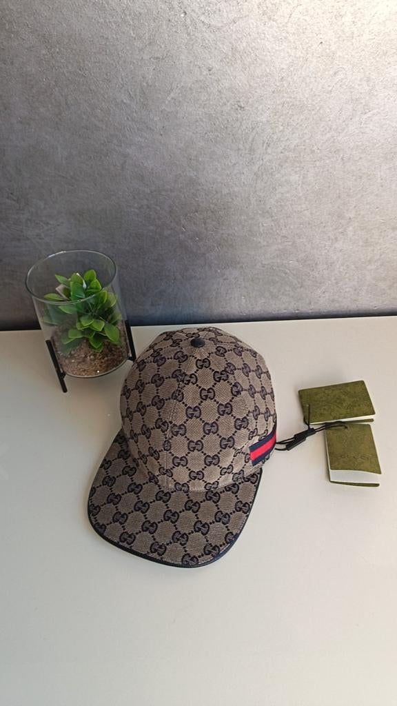 Casquette Gucci classique grise, Nieuw, Ophalen of Verzenden, Pet, 58 of 59 cm (L, 7¼ of ⅜ inch)