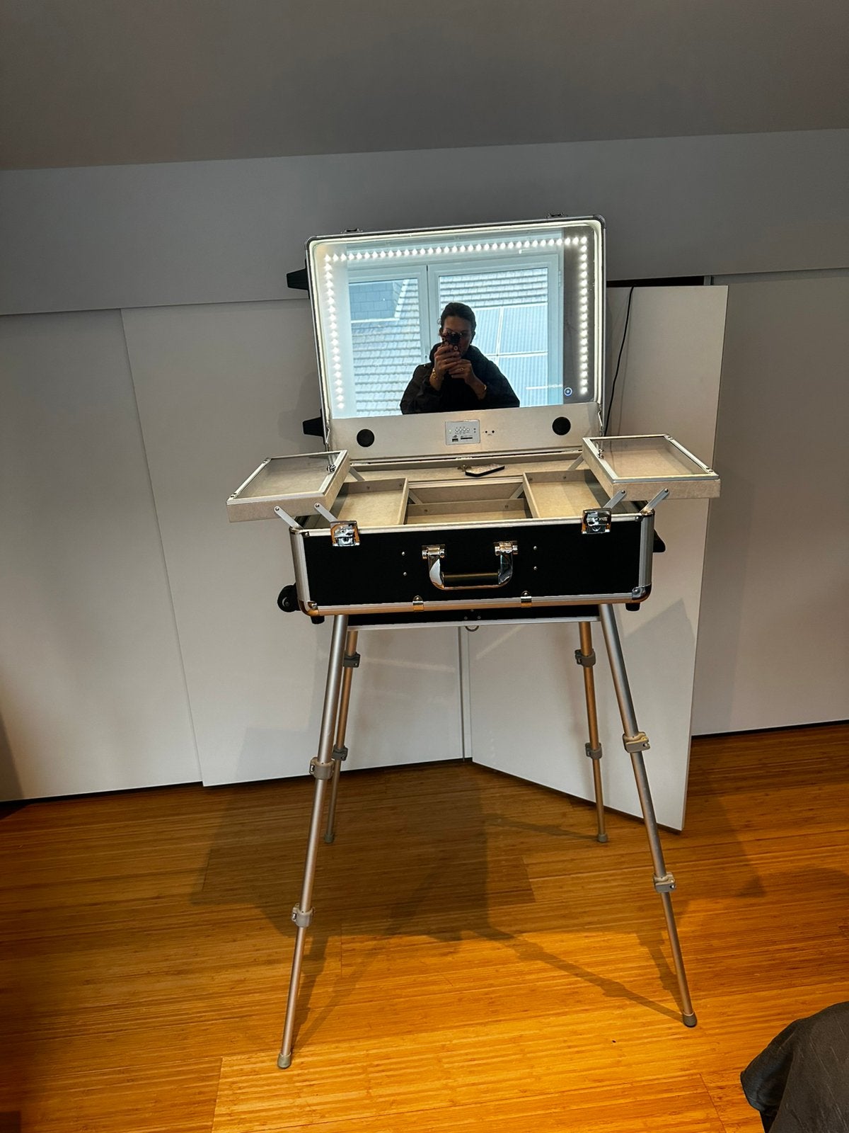 Professionele Make-up Trolley en stoel – Nieuwstaat, Ophalen, Zo goed als nieuw