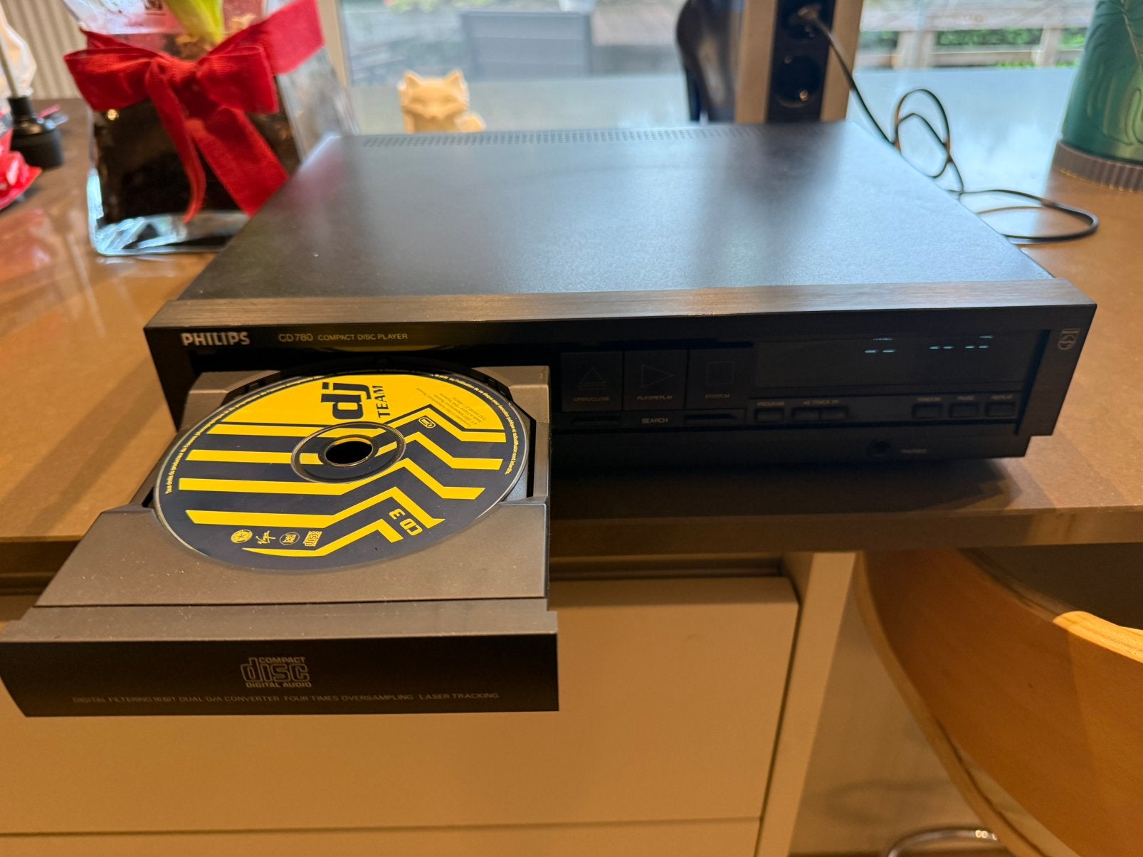 Lecteur CD Philips CD780 en parfait état, TV, Hi-fi & Vidéo, Enlèvement, Comme neuf, Philips