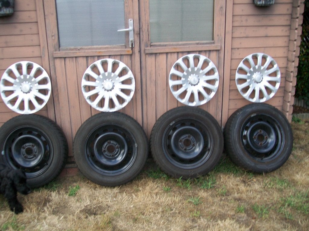 Bmax wielen, 15 pouces, Pneus et Jantes, Pneus hiver, Véhicule de tourisme