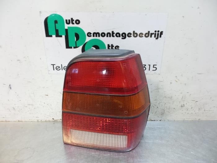 Feu arrière droit d'un Volkswagen Polo (Polo 81-), Volkswagen, -, Utilisé, -