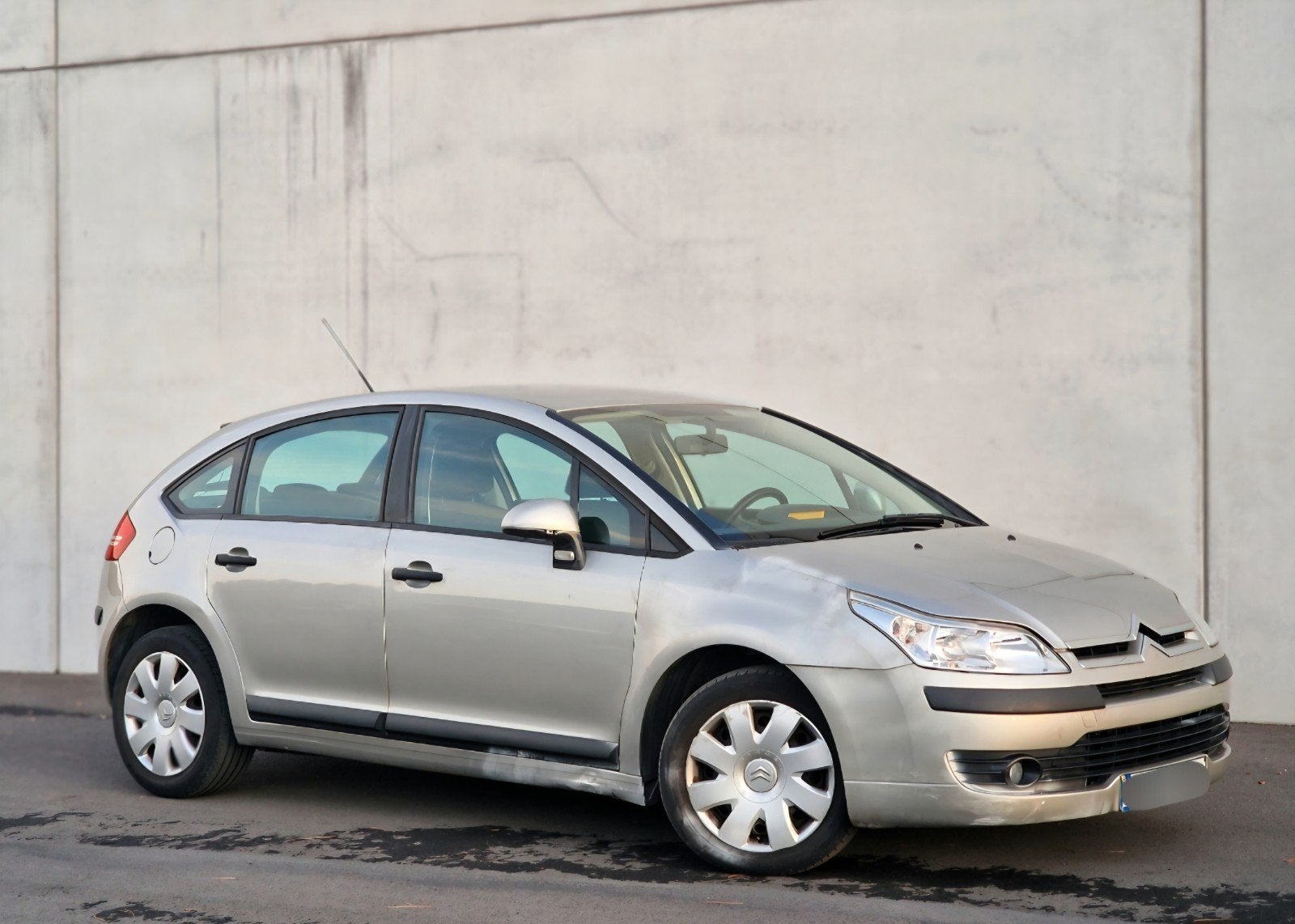 Citroën C4 1.4i essence 2008 106 000 km, Argent ou Gris, Achat, Entreprise, https://public.car-pass.be/vhr/7afec609-0a30-4211-9dd6-74139e2dbac6