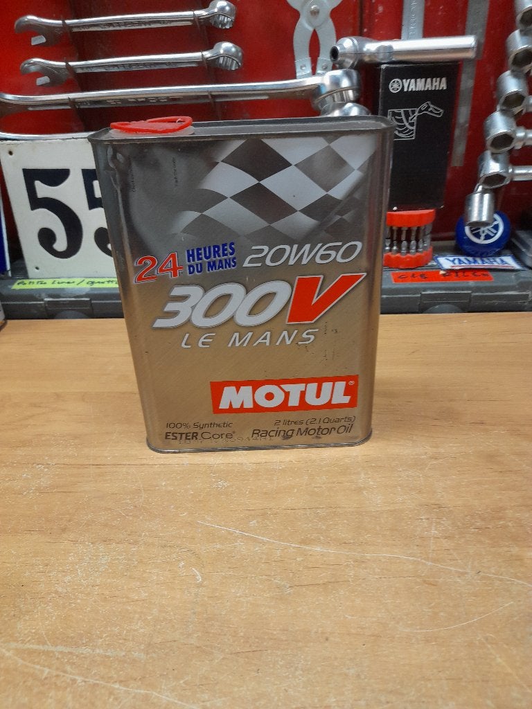 ancien bidon huile vide motul 300v le mans 24h, Enlèvement ou Envoi, Utilisé, Autres types